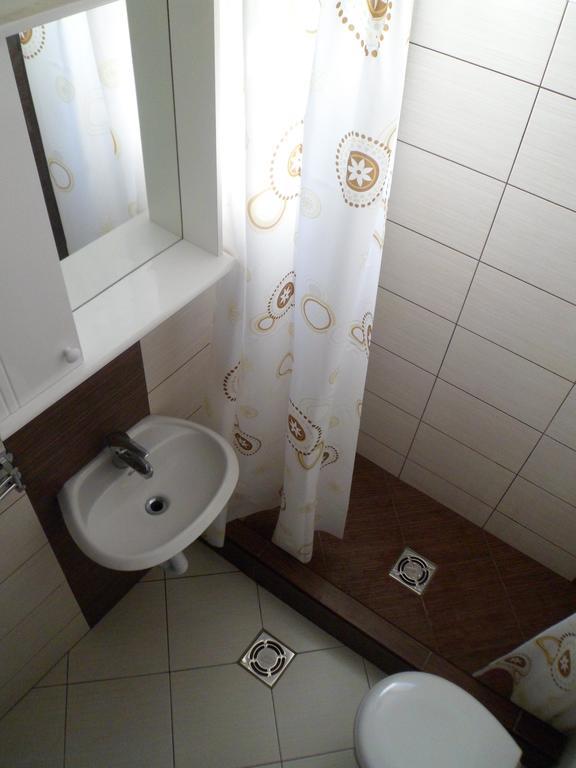 Milocer Apartment Sveti Stefan Buitenkant foto