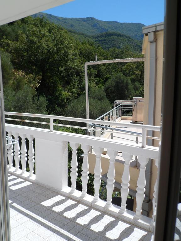Milocer Apartment Sveti Stefan Buitenkant foto