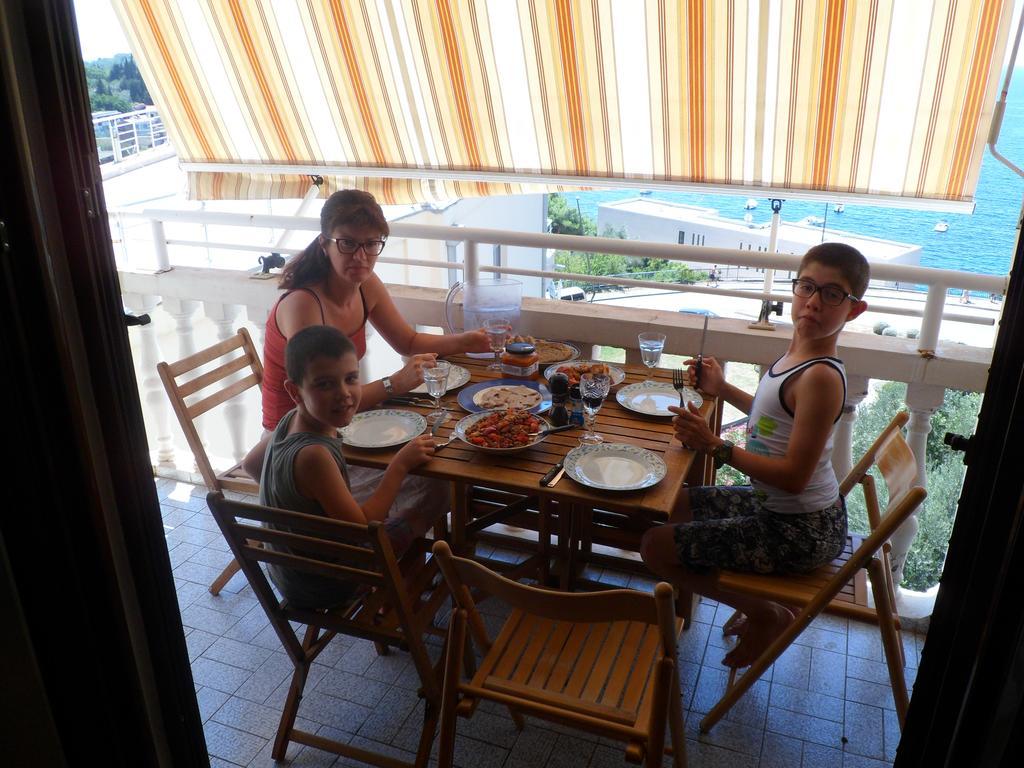 Milocer Apartment Sveti Stefan Buitenkant foto